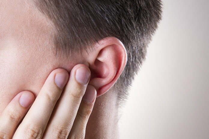 swollen-ear-lobe-learn-all-possible-causes-how-to-cure-infection